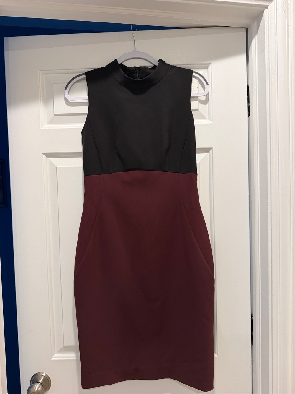 Colorblock Sleeveless Midi Dress in Black and Burgundy